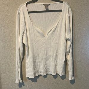 H&M long sleeve ribbed sweetheart neckline.